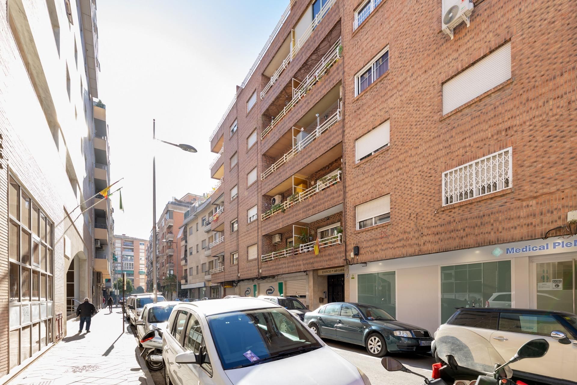 Exterior view of Flat for sale in  Granada Capital  with Terrace