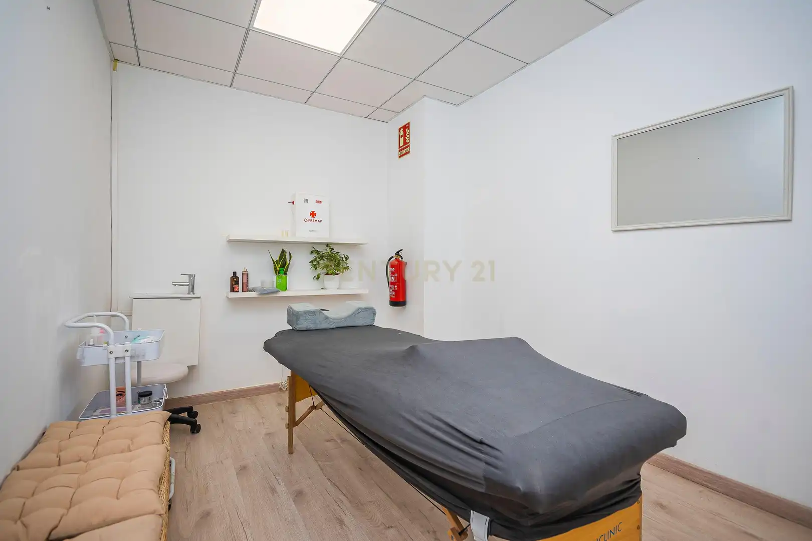 Habitación de Local en traspaso en Alicante / Alacant con Aire acondicionado y Alarma