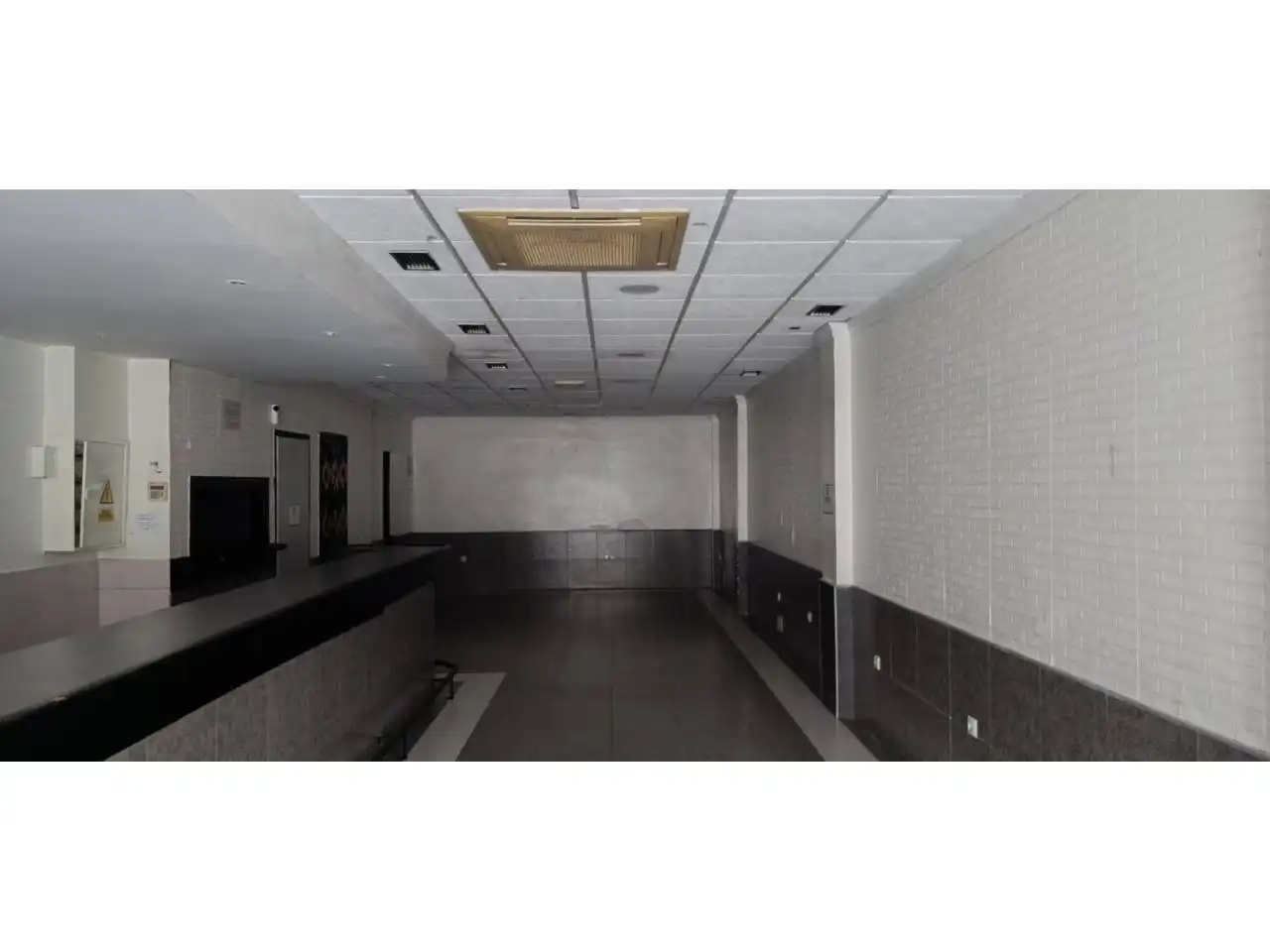 Local comercial en venta en Calle Julián Arcas Lacal, imagen 21