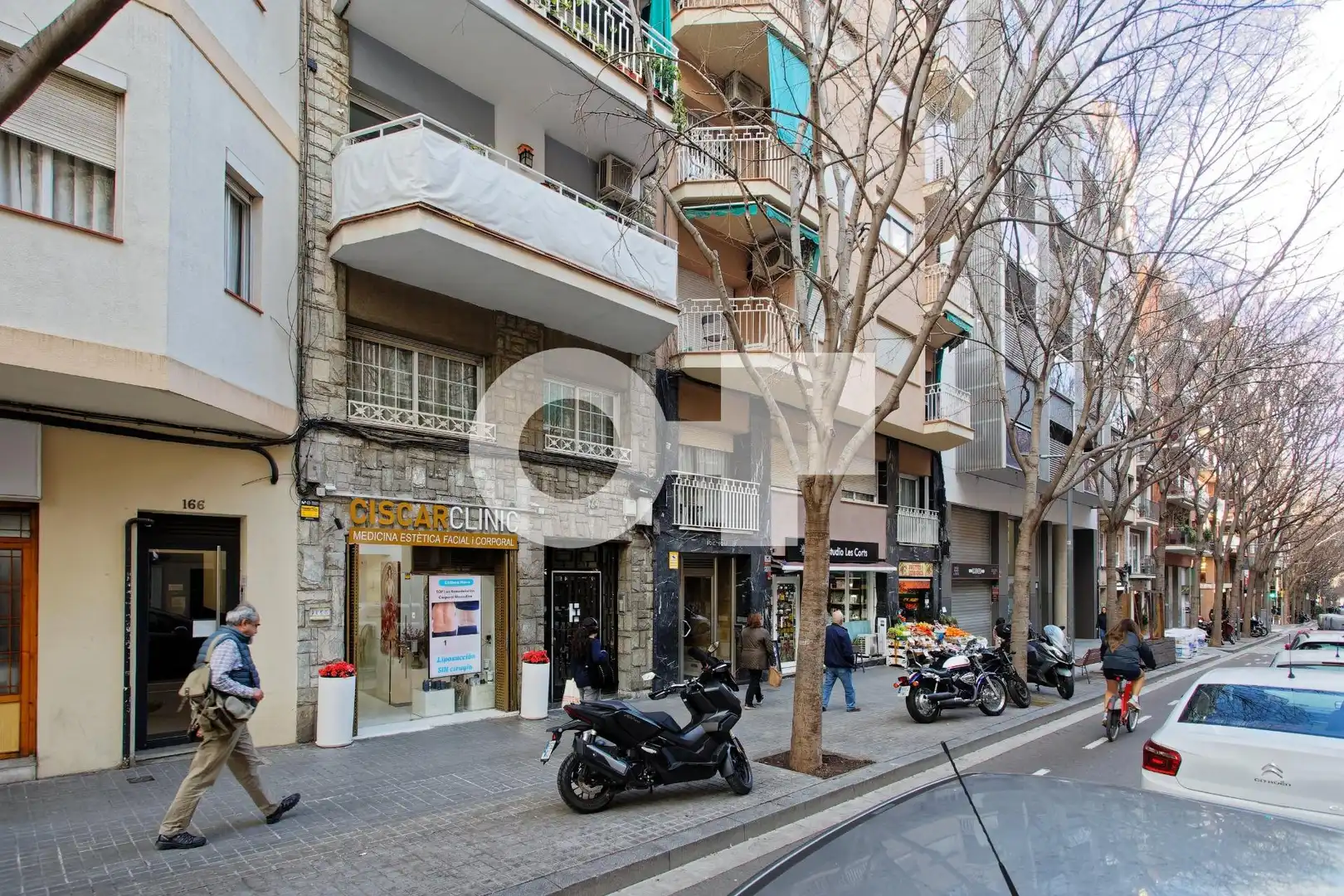 Local de alquiler en Carrer Carrer Joan Güell, Barri de les Corts