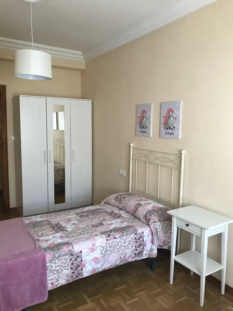 Bedroom of Flat for rent in Granada  with Terrace, Furnished and Microwave