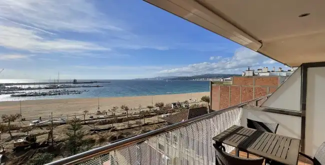 Pis amb terrassa en venda a Platja Gran, imagen 2