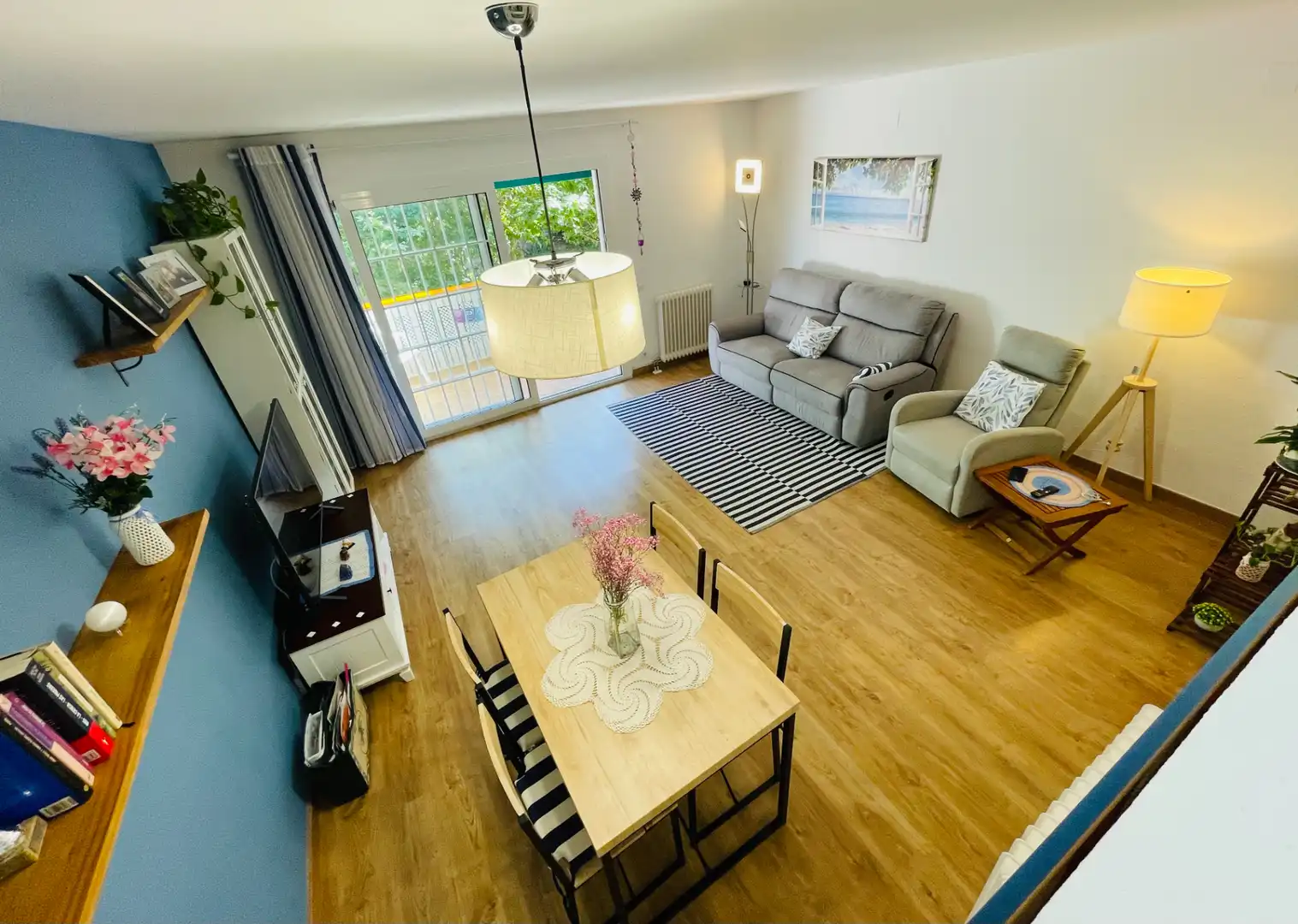 Sala de estar de Dúplex en venta en Corbera de Llobregat con Calefacción, Parquet y Terraza