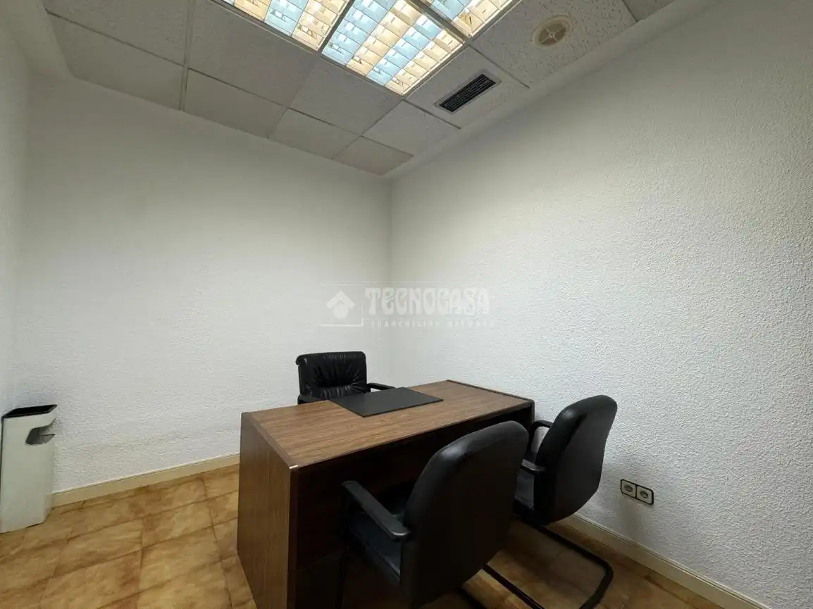 Local comercial en venta en Zona Industrial, imagen 6