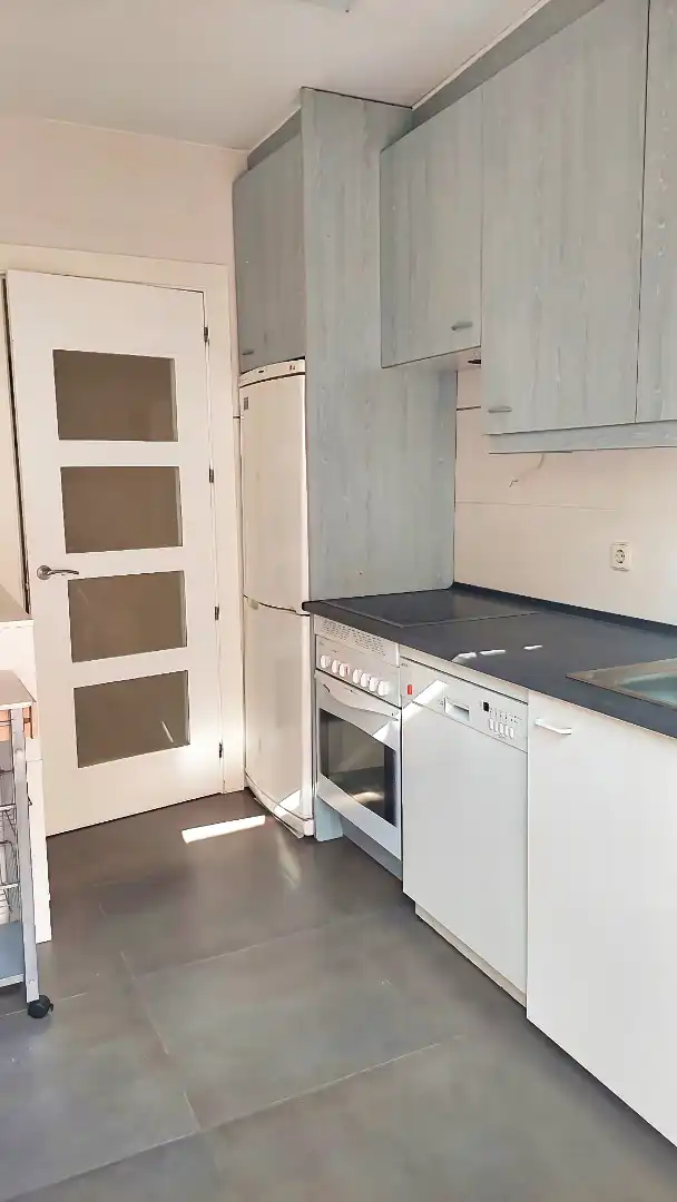 Cocina de Piso en venta en San Fernando de Henares con Aire acondicionado y Calefacción