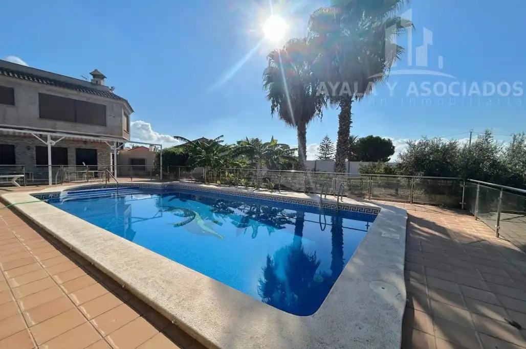 Piscina de Finca rústica en venda en Cartagena amb Aire condicionat, Calefacció i Jardí privat