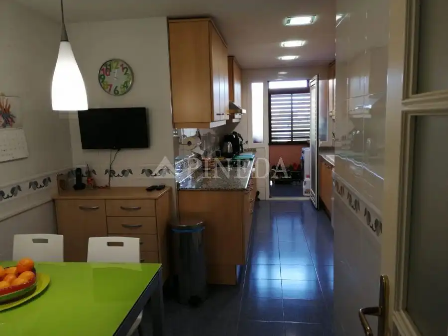Cuina de Pis de lloguer en Valencia amb Aire condicionat, Calefacció i Terrassa