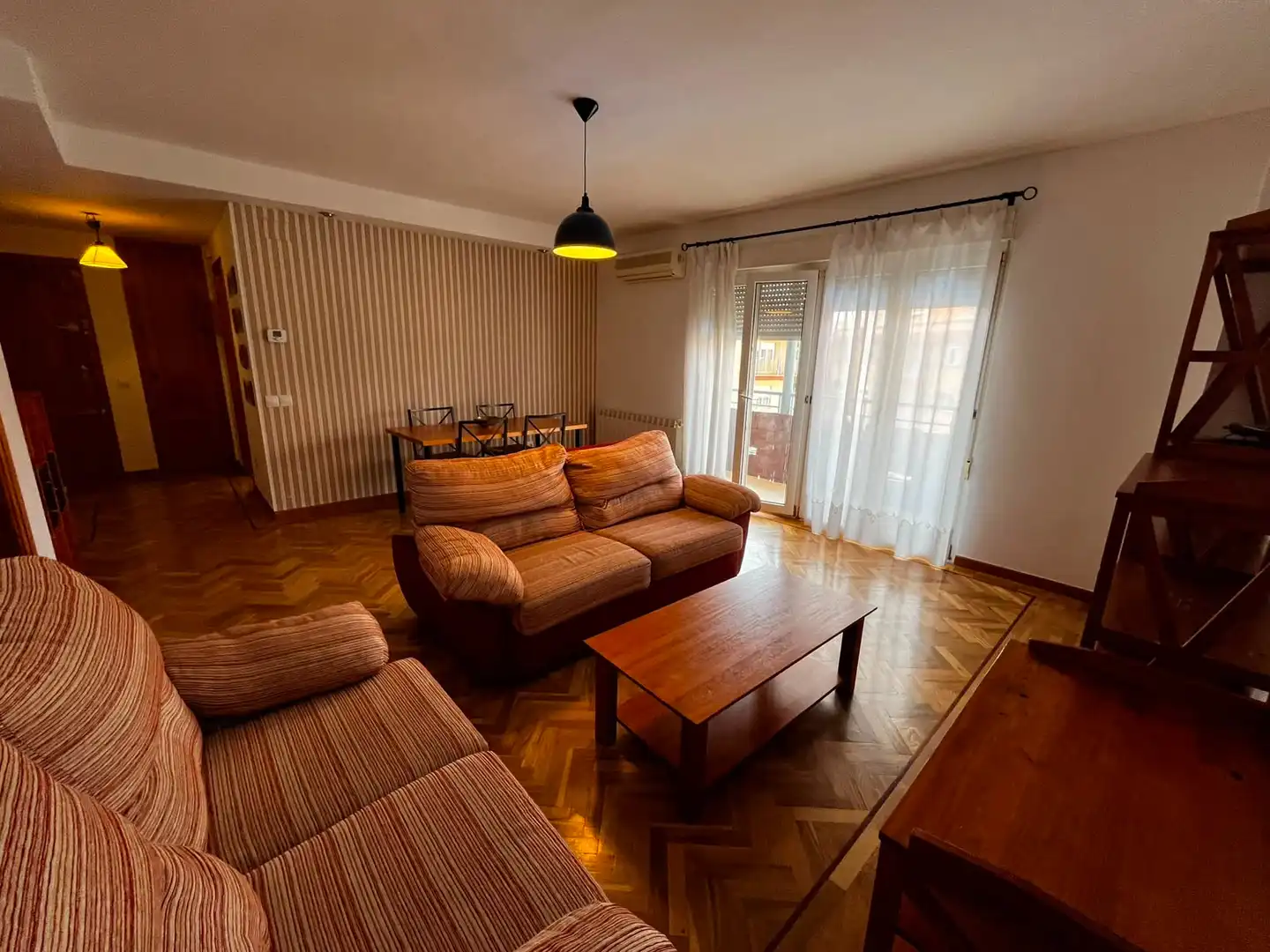 Wohnzimmer von Maisonette zur Miete in Ciudad Real mit Möbliert