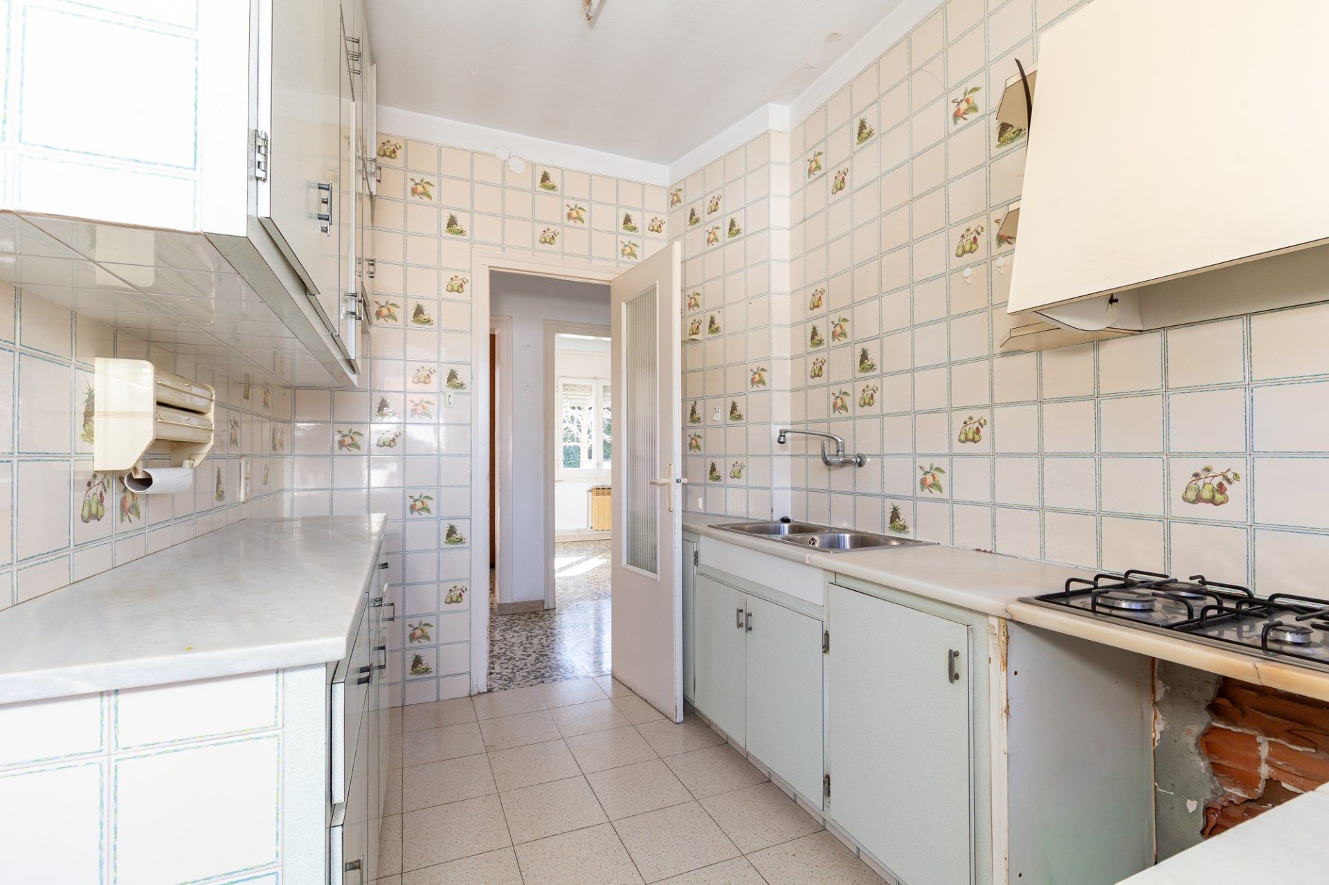 Cuina de Casa adosada en venda en Sant Just Desvern amb Calefacció, Terrassa i Traster