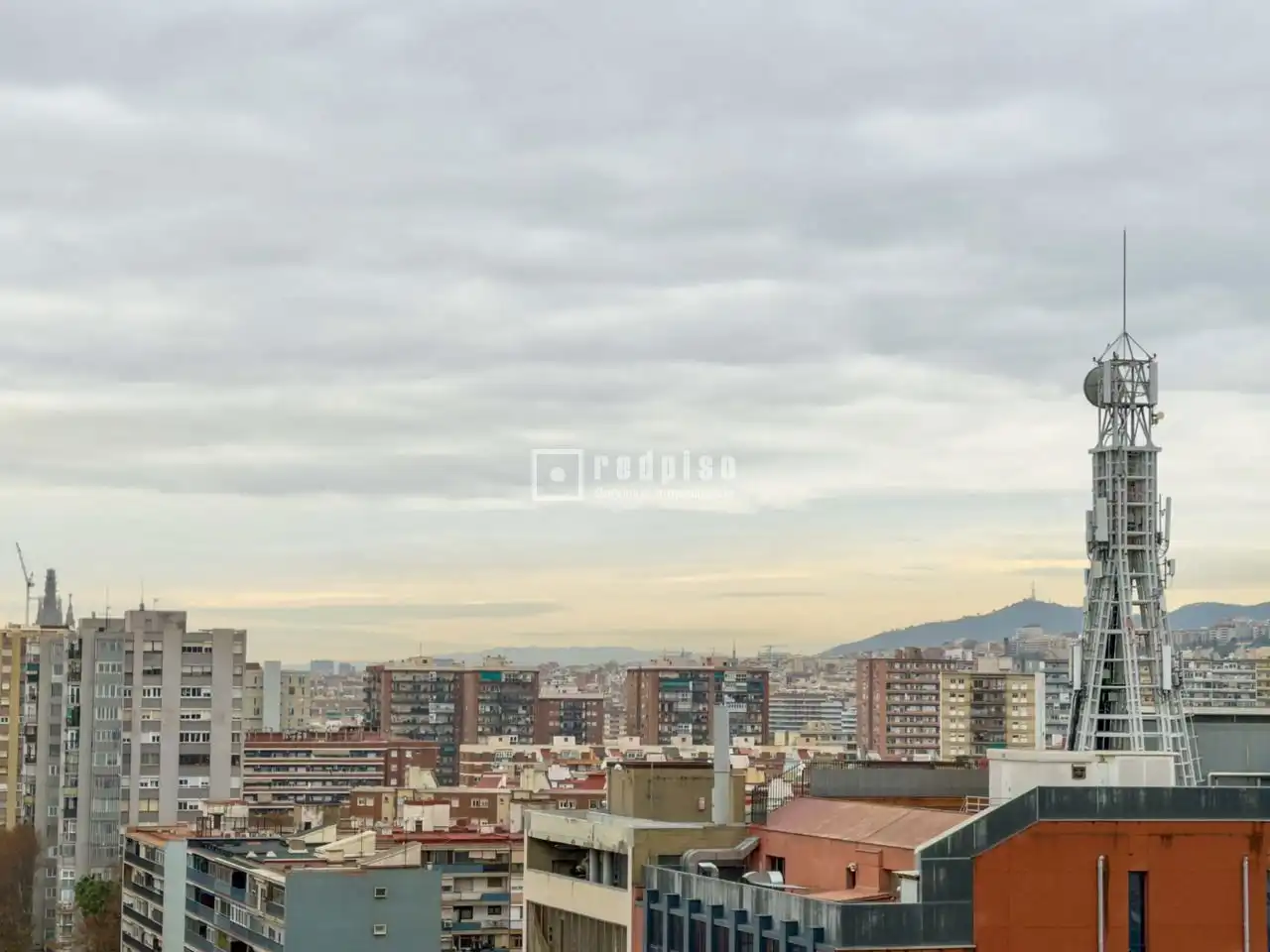Piso en venta en La Verneda i la Pau
