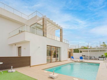 Villa avec piscine à vendre à PUEBLO LUCERO