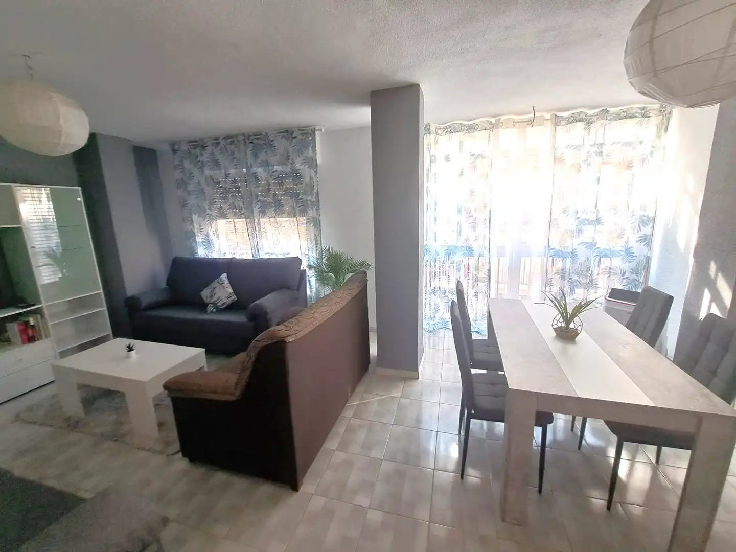 Sala d'estar de Pis de lloguer en Murcia amb Aire condicionat, Calefacció i Moblat