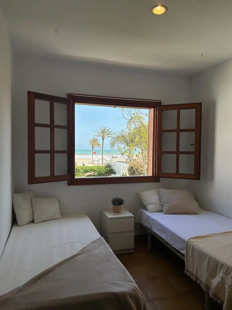 Habitación de Casa o chalet de alquiler en La Pobla de Farnals con Aire acondicionado, Terraza y Piscina