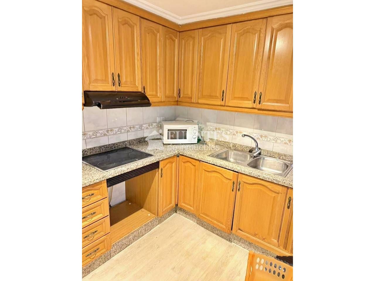 Kitchen of Flat for sale in Elche / Elx  with Furnished