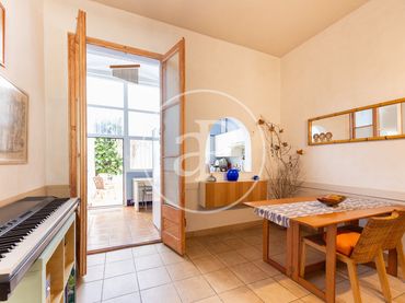 Semi-detached house with balcony for sale in Montgat