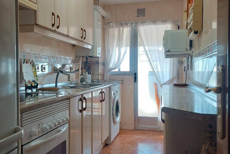 Foto 1 de Pis en venda a Calle Escoriaza, Los Ángeles, Madrid