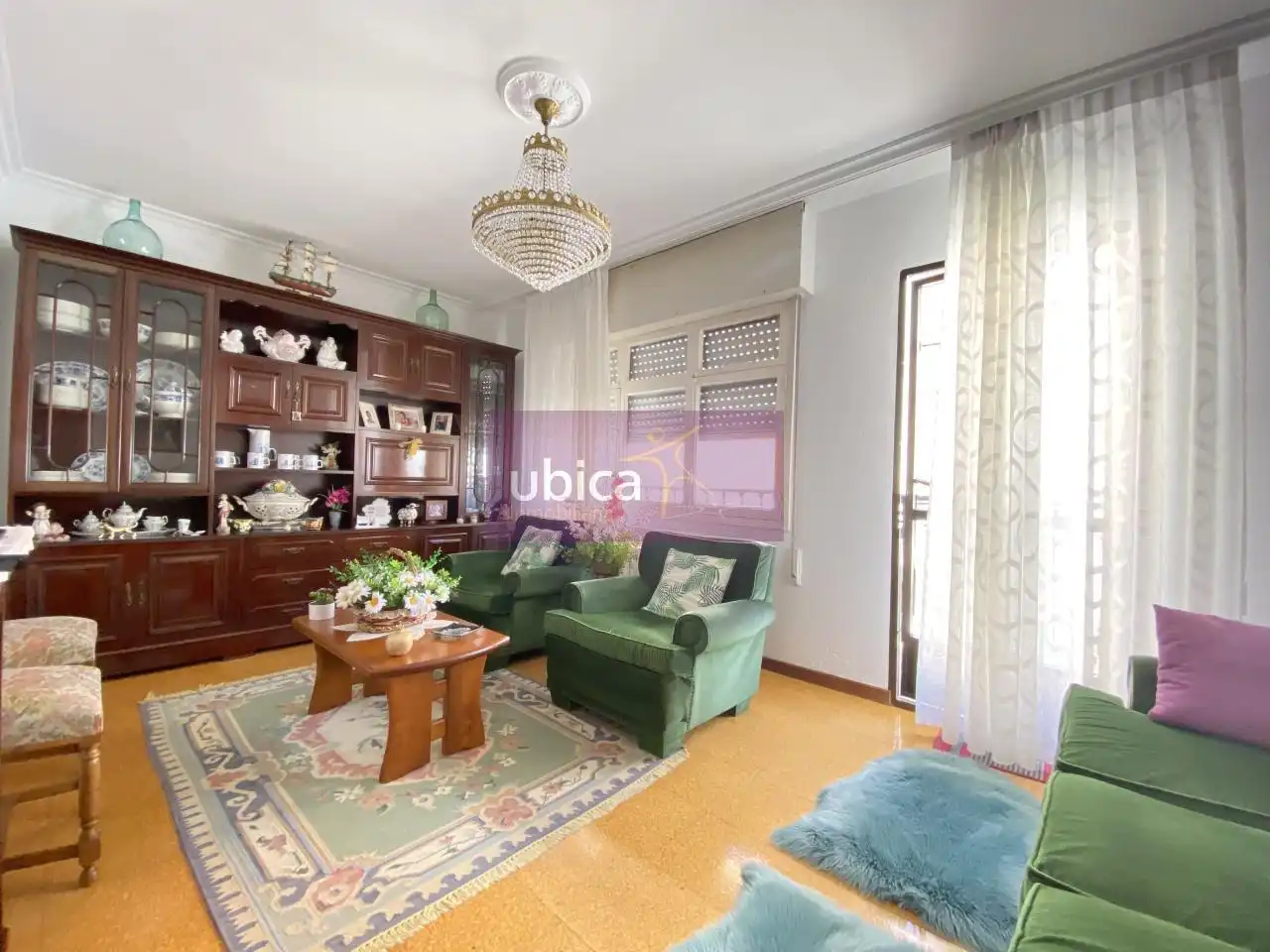 Sala de estar de Casa adosada en venta en Arbo con Calefacción y Balcón