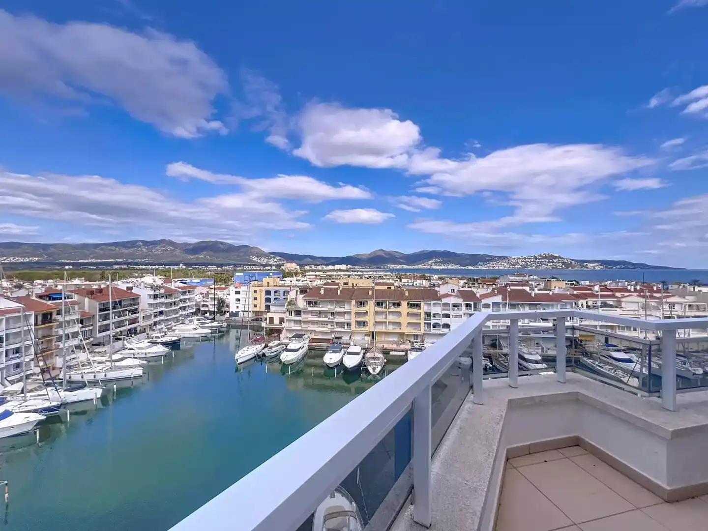 Terrassa de Apartament en venda en Empuriabrava amb Terrassa i Balcó