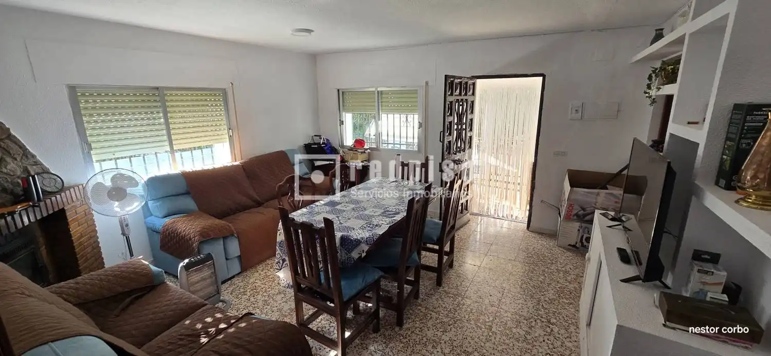 Living room of Houses for sale in Hontoba  with Heating, Storage room and Alarm