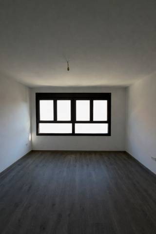 Piso en Alquiler en Calle Tampa en Carranque - Haza Cuevas