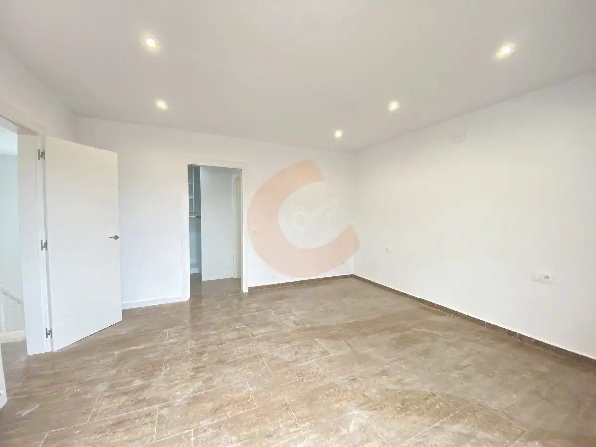 Casa o chalet en venta en Santa Oliva con Aire acondicionado, Calefacción y Jardín privado