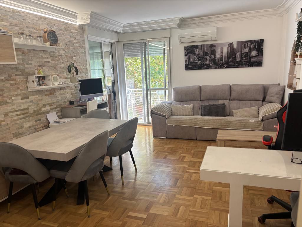 Sala de estar de Piso en venta en Alcalá de Henares con Aire acondicionado y Calefacción