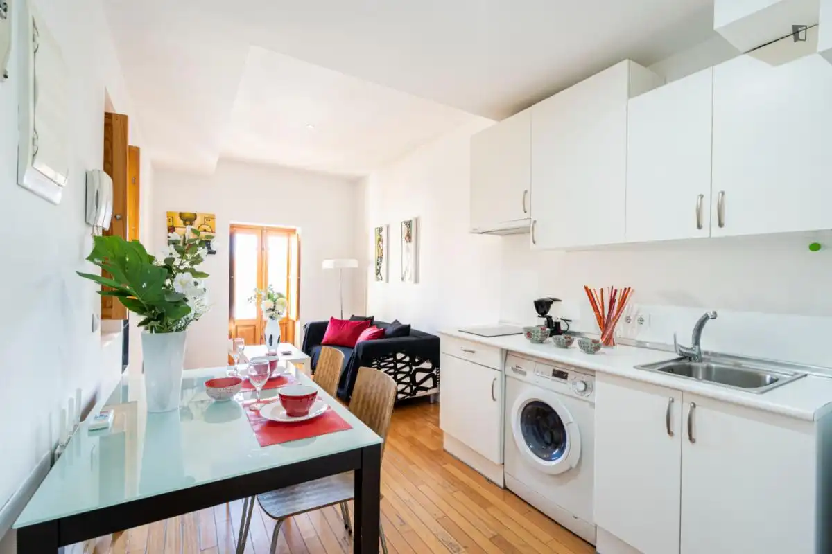 Apartament de lloguer a Puerta del Ángel