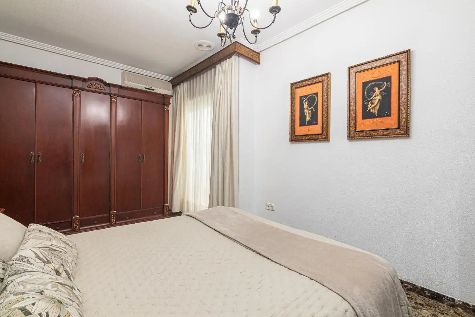 Habitación de Planta baja en venta en Elche / Elx con Aire acondicionado, Calefacción y Terraza