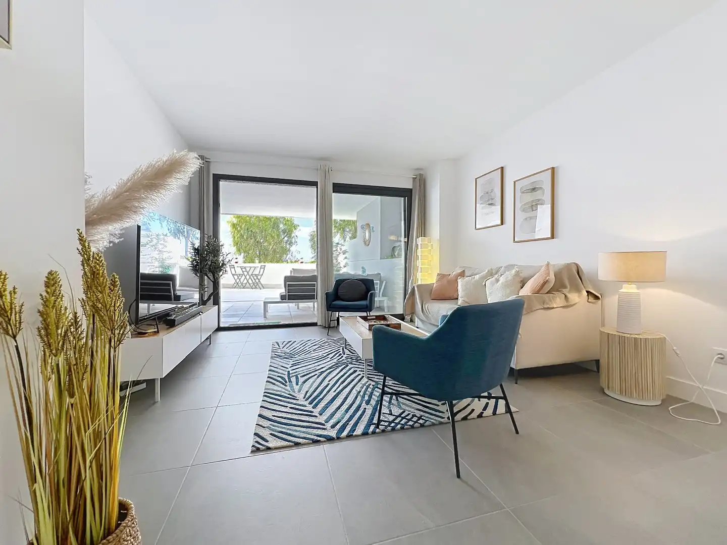 Sala d'estar de Planta baixa en venda en Manilva Pueblo