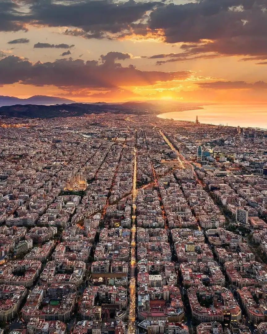 Vista exterior de Pis en venda en Barcelona amb Aire condicionat, Calefacció i Terrassa