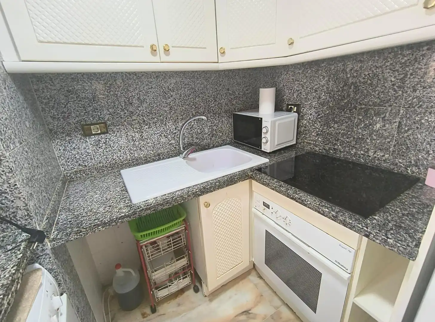 Cocina de Apartamento en venta en Santa Pola con Jardín privado, Terraza y Amueblado