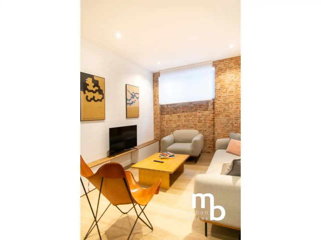 Sala de estar de Apartamento de alquiler en Madrid con Aire acondicionado, Calefacción y Amueblado