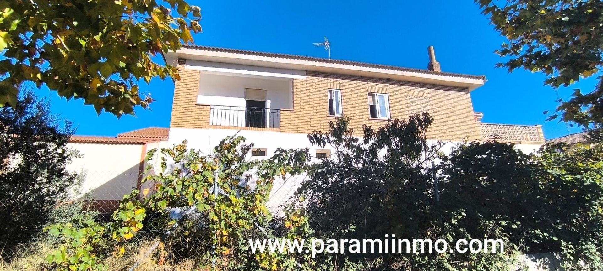 Vista exterior de Casa o chalet en venta en Ausejo con Calefacción, Jardín privado y Terraza