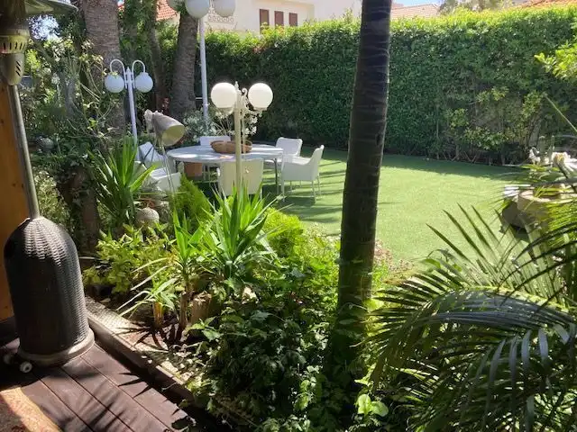 Jardí de Casa o xalet en venda en Roquetas de Mar amb Aire condicionat, Calefacció i Jardí privat