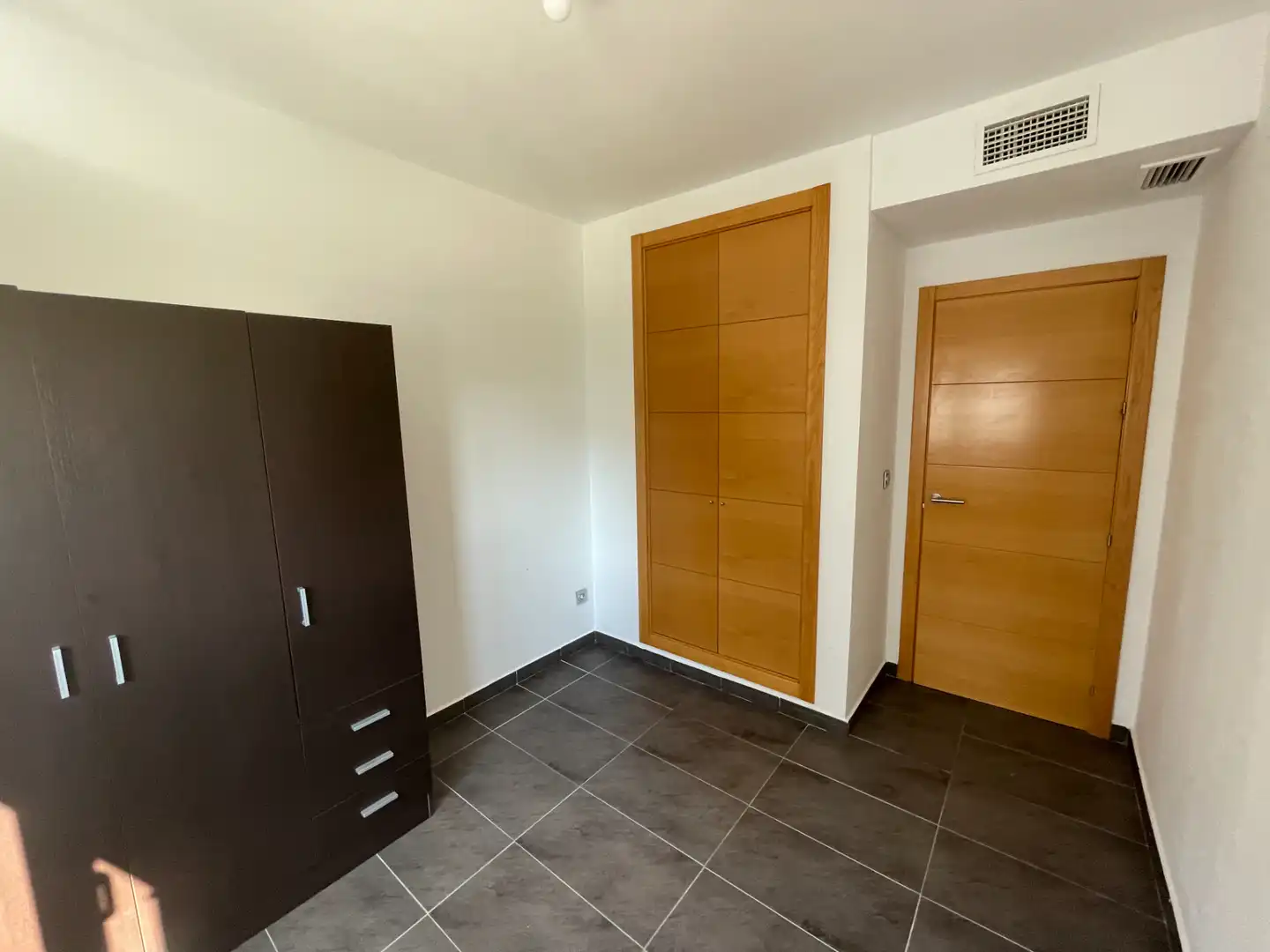 Apartamento de alquiler en Alhendín con Aire acondicionado, Calefacción y Terraza