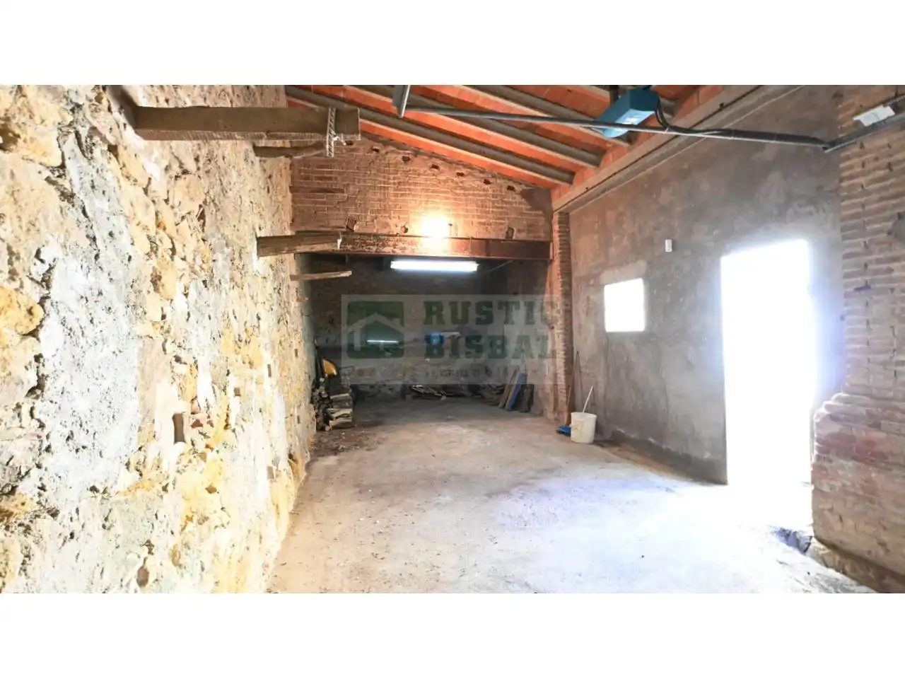 Finca rústica en venta en La Bisbal d'Empordà con Calefacción y Jardín privado
