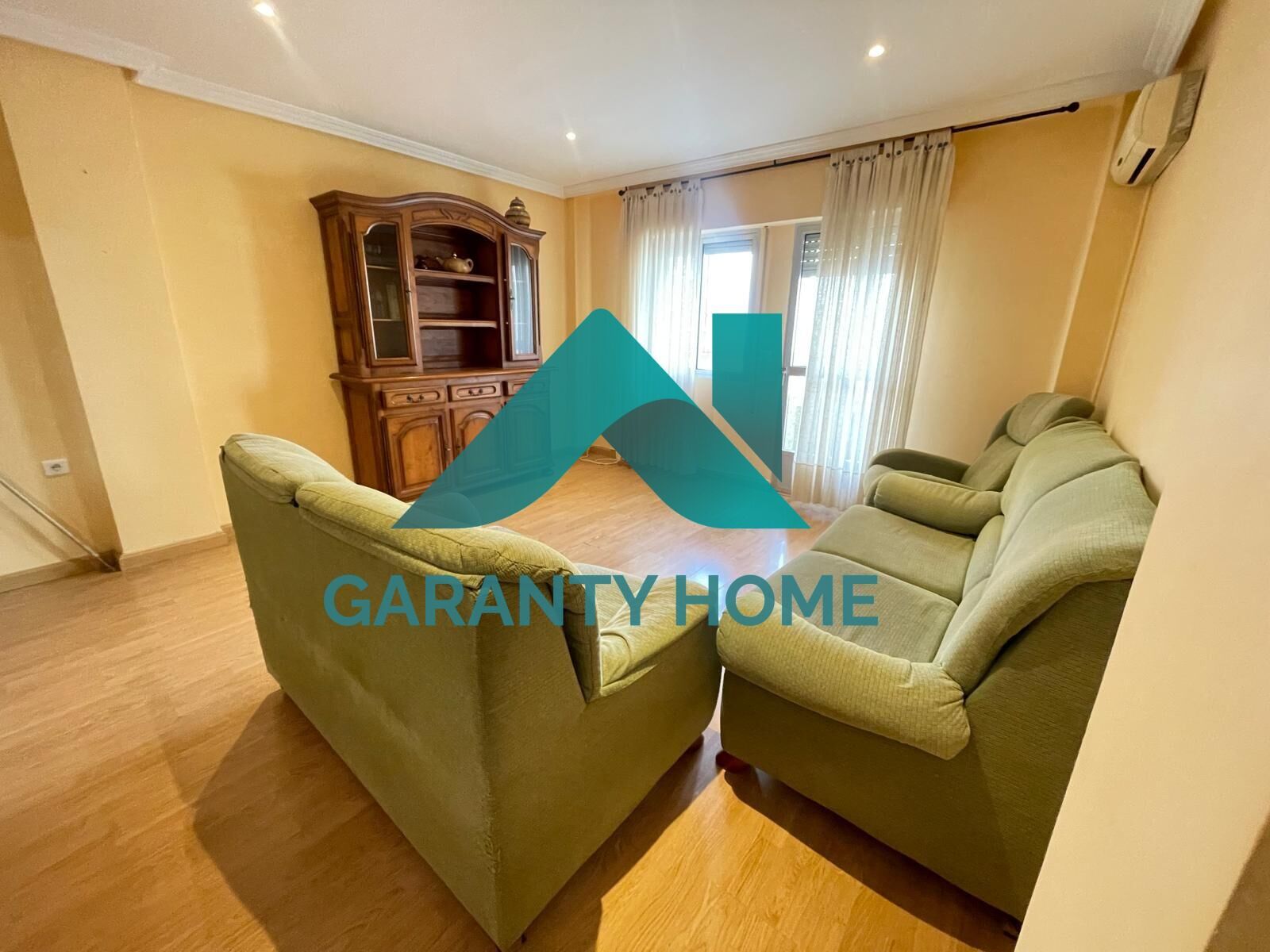 Exterior view of Flat to rent in Cáceres Capital  with Air Conditioner and Terrace