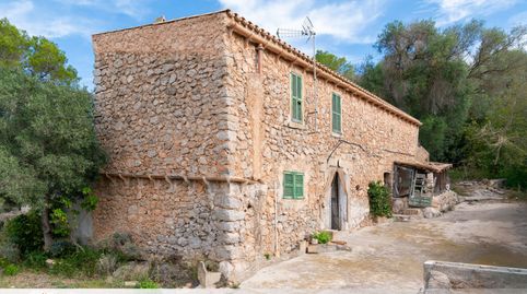 Arta Finca mallorquina en una ubicación de ensueño  propiedad para reformar con un potencial único, Obj.8123