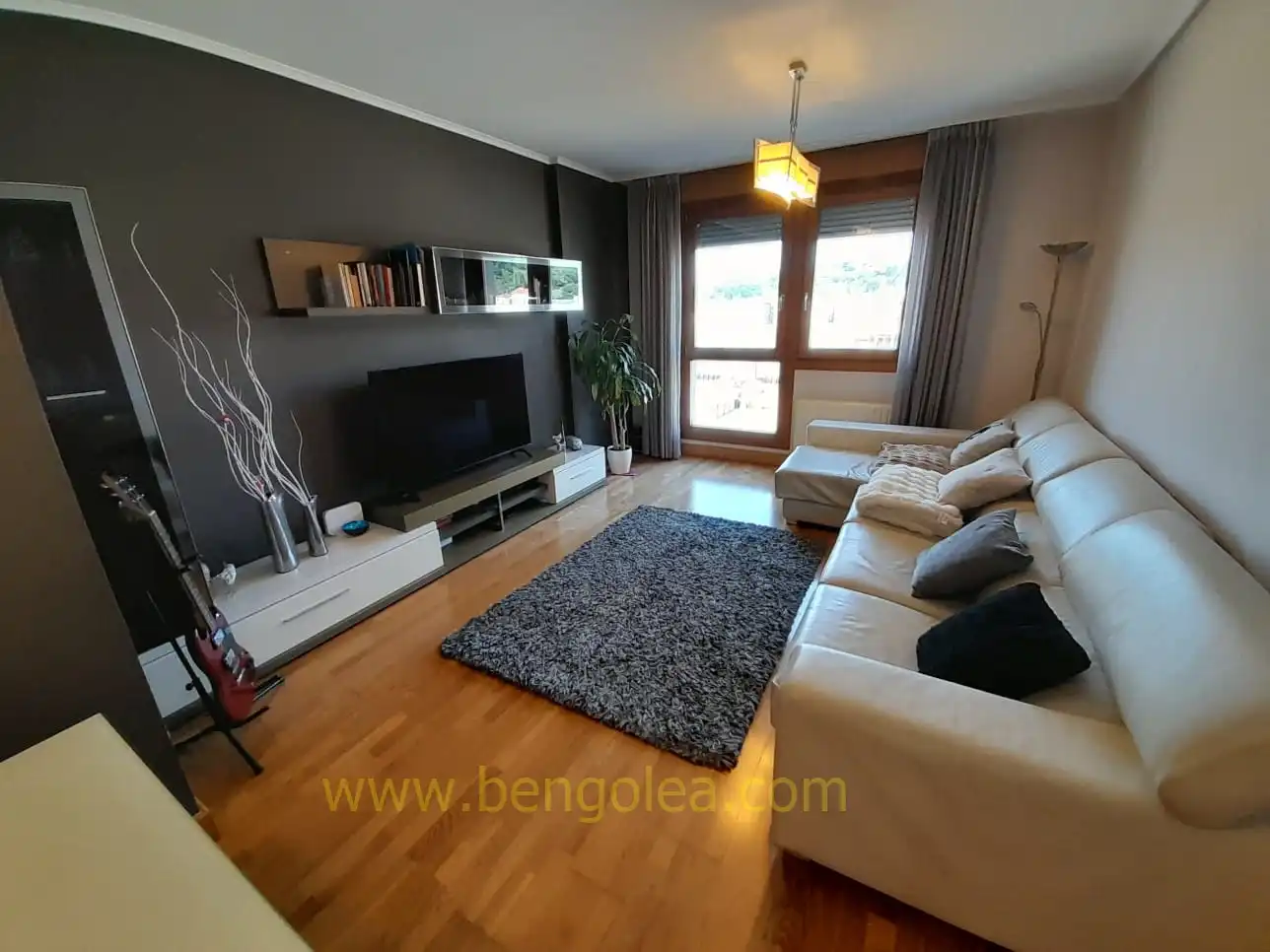 Piso en venta en Lasesarre