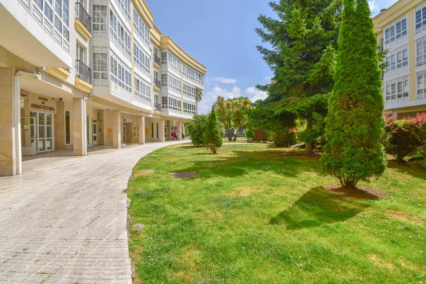Local comercial en alquiler en Plaza Europa 5C