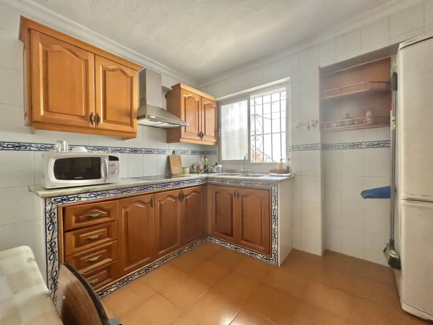 Cuina de Casa adosada en venda en Málaga amb Aire condicionat, Terrassa i Traster