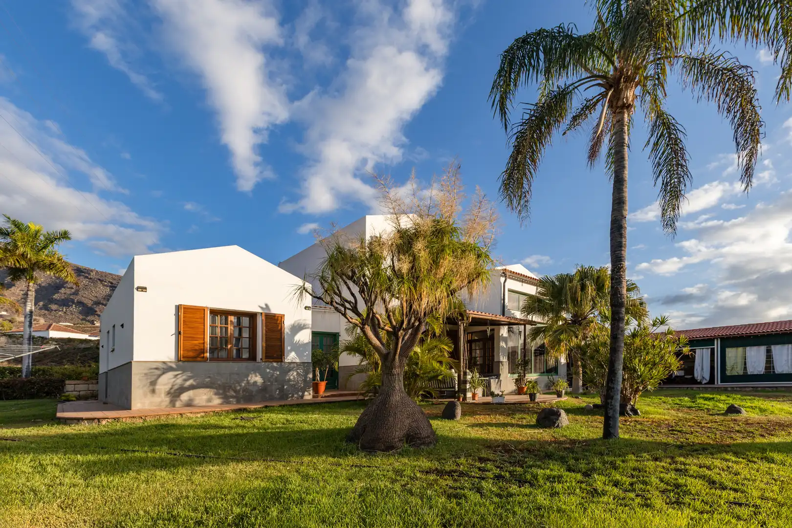 Vista exterior de Casa o xalet en venda en Candelaria amb Aire condicionat, Jardí privat i Terrassa