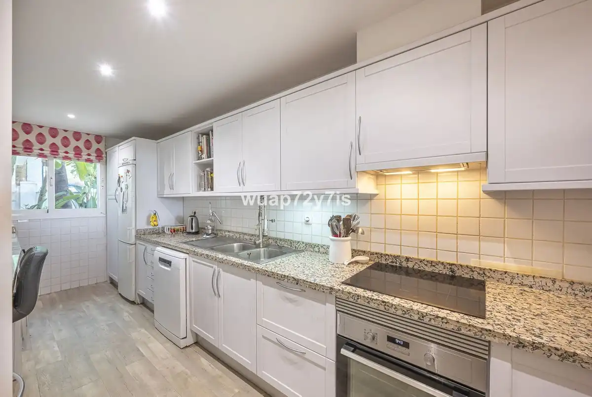 Piso con ascensor en venta en Nueva Andalucía, imagen 10