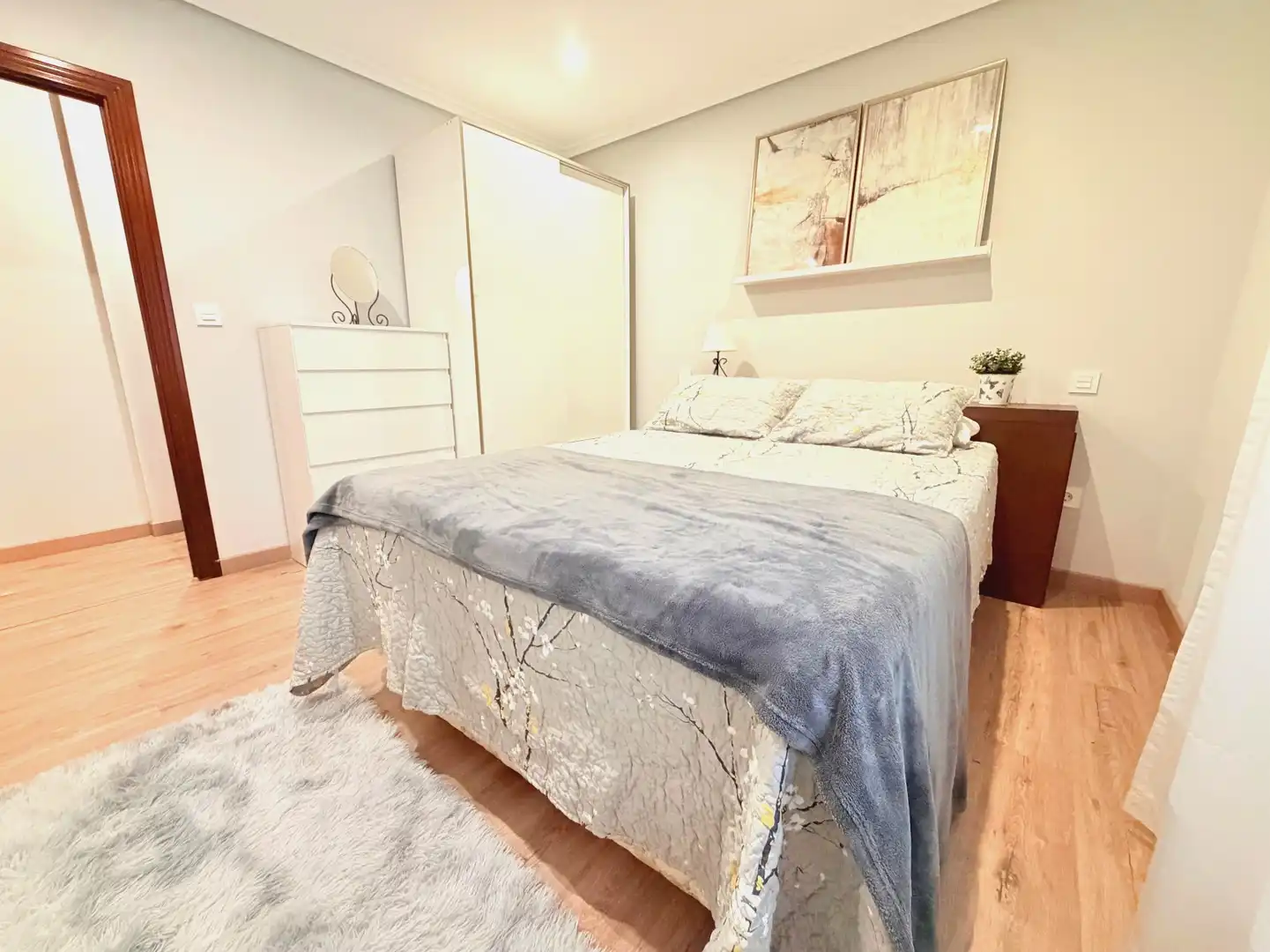 Habitación de Piso en venta en Gijón  con Calefacción y Amueblado