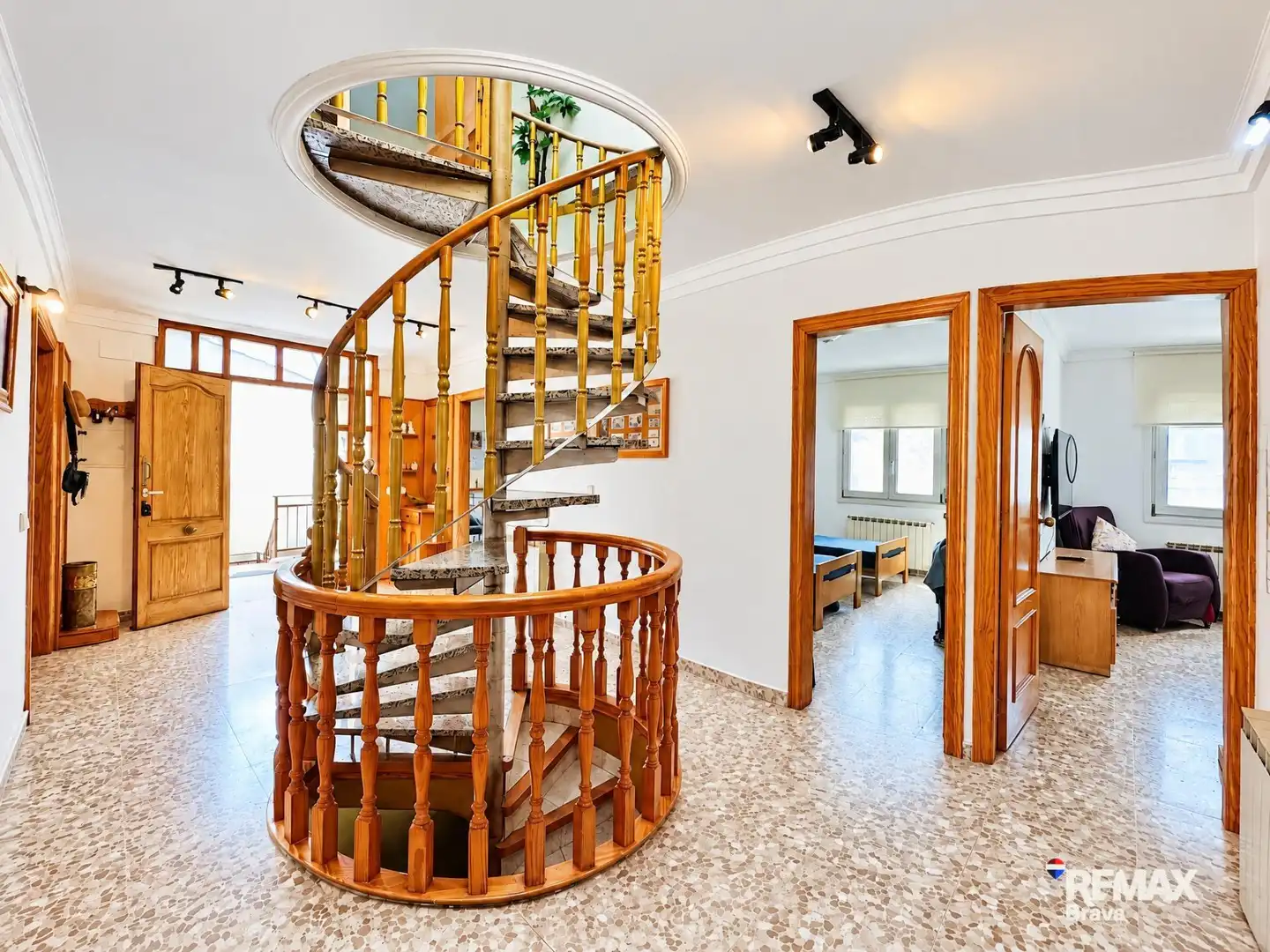 Detached house with pool for sale in Calle Guillerias, imagen 5