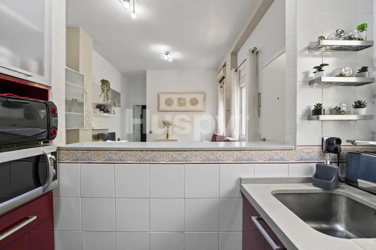 Cuina de Pis en venda en Sevilla amb Aire condicionat, Calefacció i Moblat