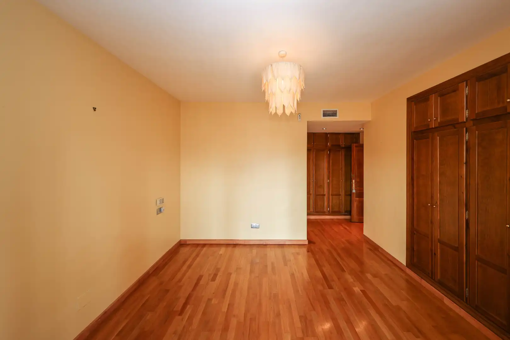 Bedroom of Houses for sale in Coín