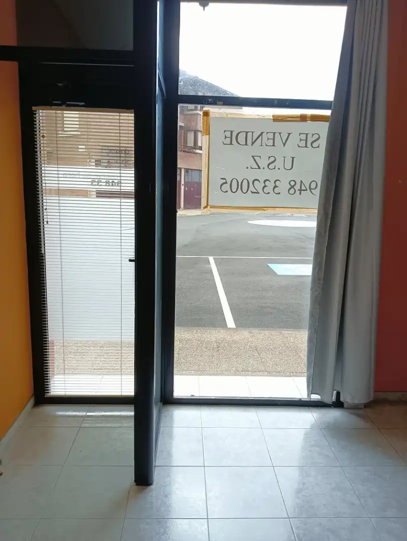 Local en venda en Huarte / Uharte amb Calefacció