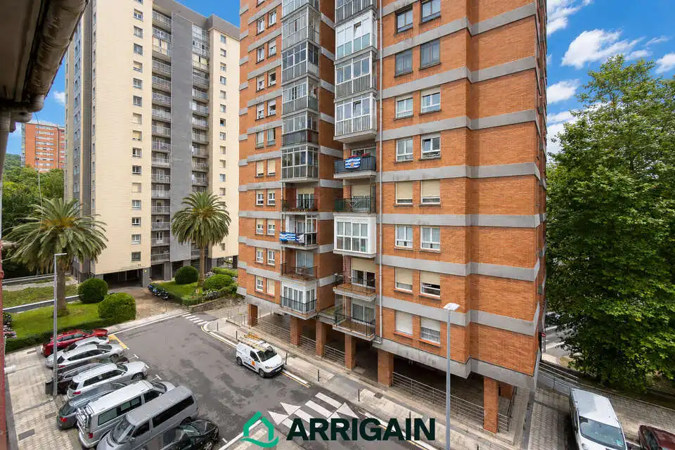 Vista exterior de Piso en venta en Donostia - San Sebastián  con Calefacción y Terraza