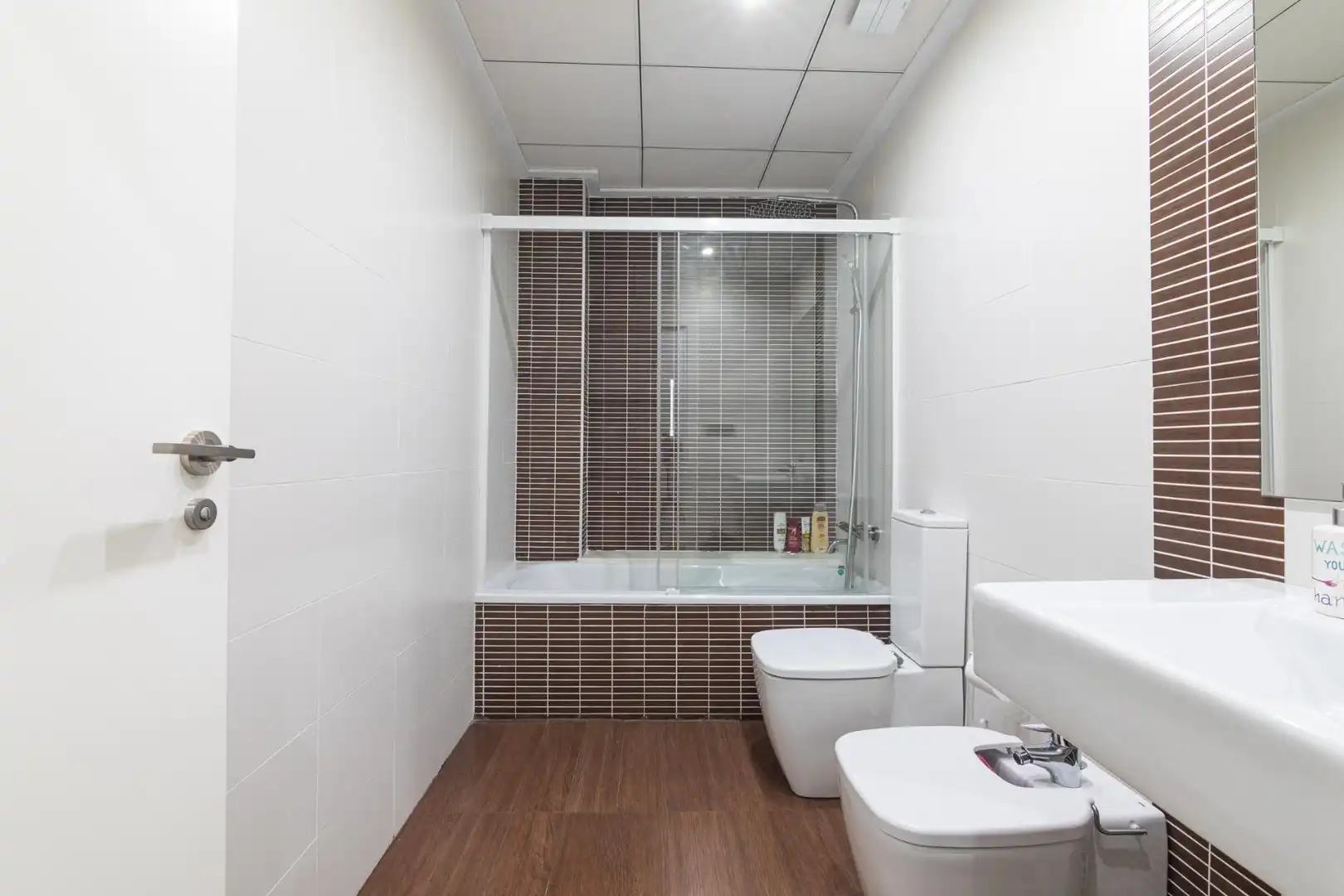 Bathroom of Flat for sale in Elche / Elx  with Air Conditioner and Furnished